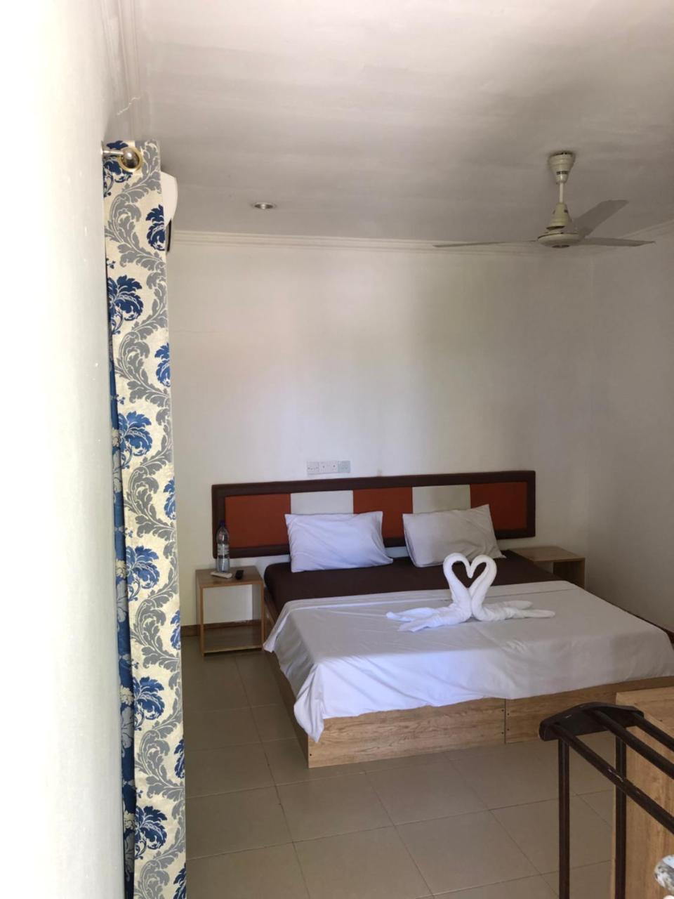 Island Cottage Maafushi Bagian luar foto